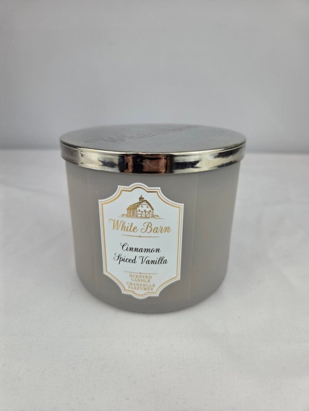 Bath & Body Works White Barn Cinnamon Spiced Vanilla 3-Wick Candle 14.5 oz NEW